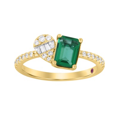 18K YELLOW GOLD 1 1/5CT ROUND/BAGUETTE/EMERALD DIAMOND LADIES RING(COLOR STONE GREEN EMERALD DIAMOND 7/8CT)