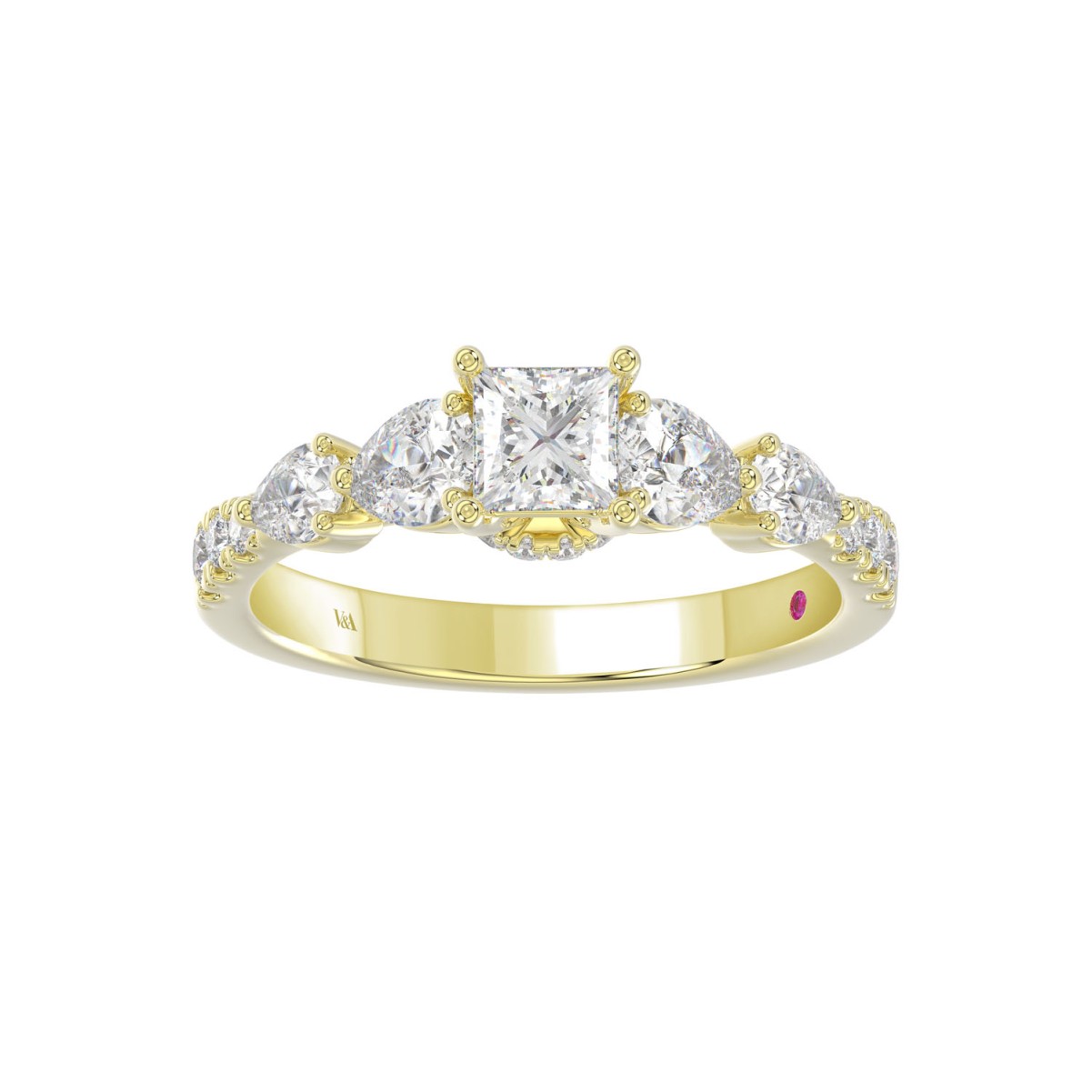 18K YELLOW GOLD 1 1/4CT ROUND/PEAR/PRINCESS DIAMOND LADIES RING (CENTER STONE PRINCESS DIAMOND 1/2CT)